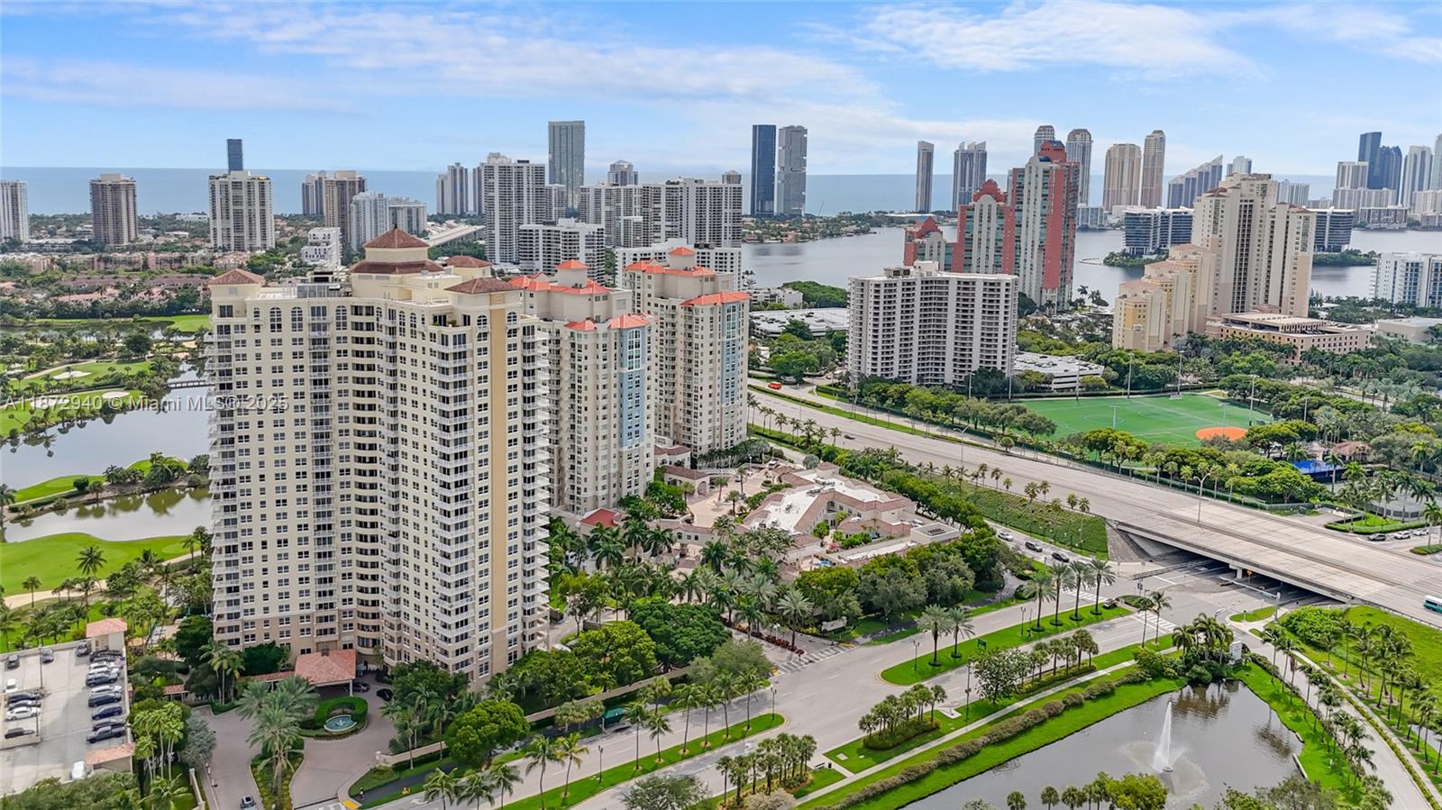 TURNBERRY ON THE GREEN CO - Residential