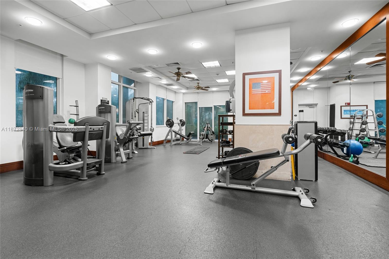 TURNBERRY ON THE GREEN CO - Residential