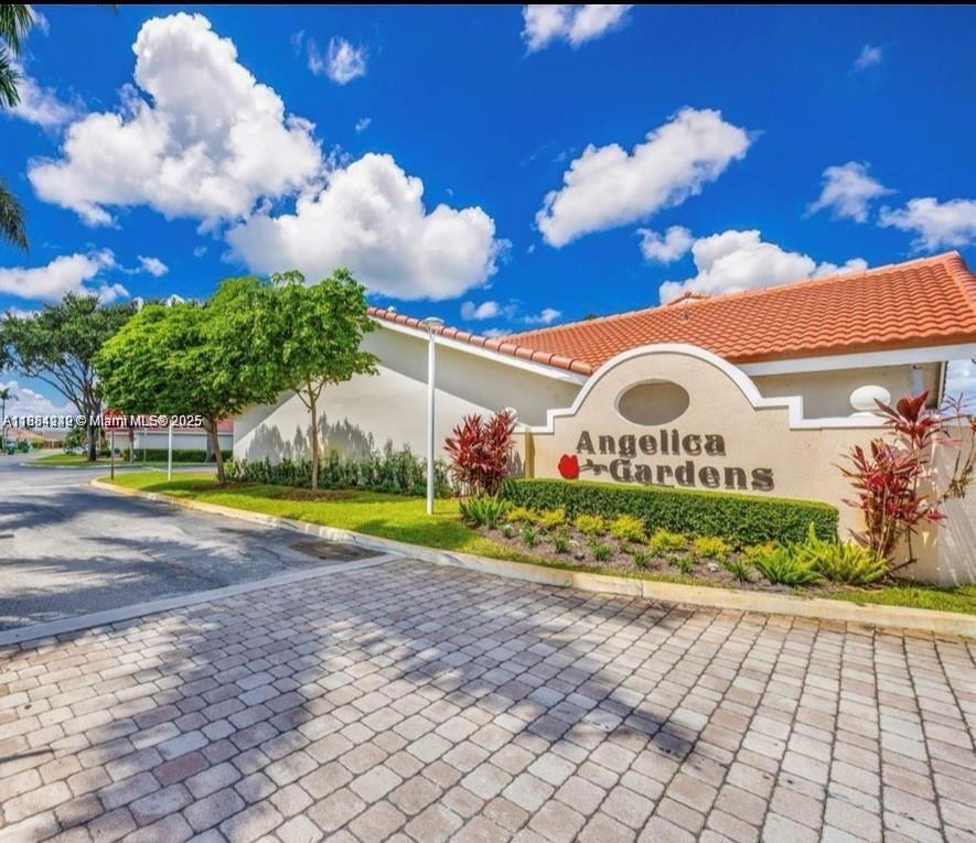 ANGELICA GARDENS AT LAKES - Residential Lease
