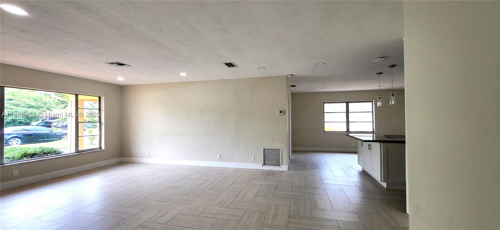 EDGEWOOD ESTATES - Residential Lease