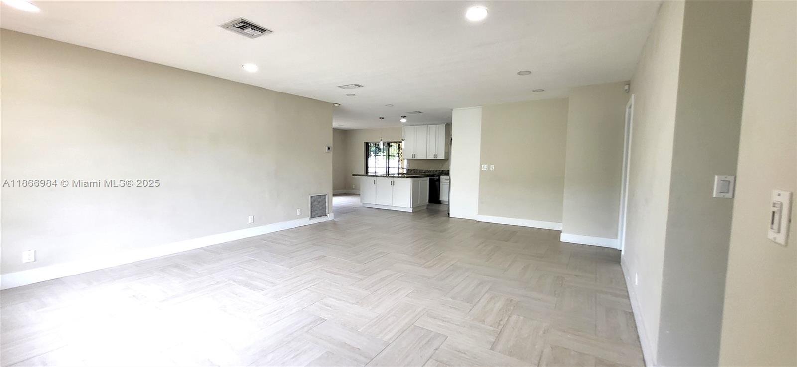 EDGEWOOD ESTATES - Residential Lease