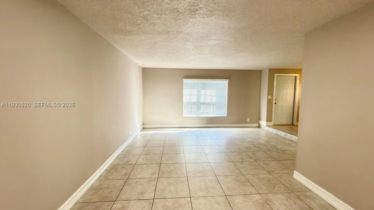 RIVERSIDE ESTATES CONDO - Residential Lease