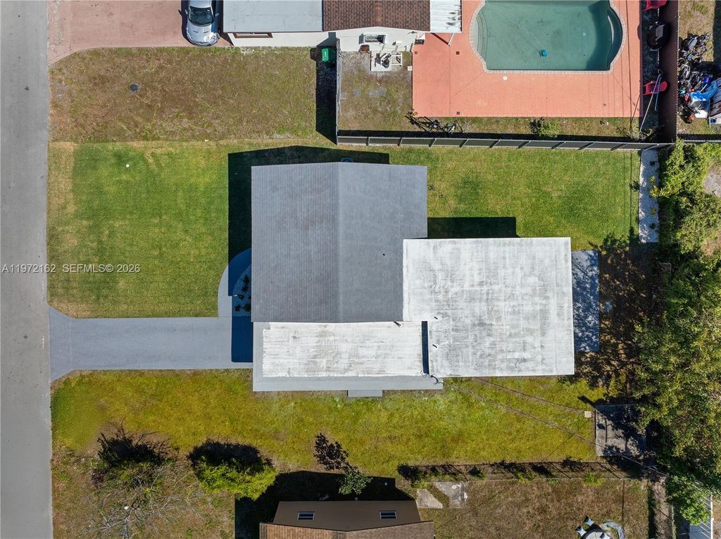 Photo of 6530 SW 20th Ct, Miramar, FL 33023 (MLS # A11972162)