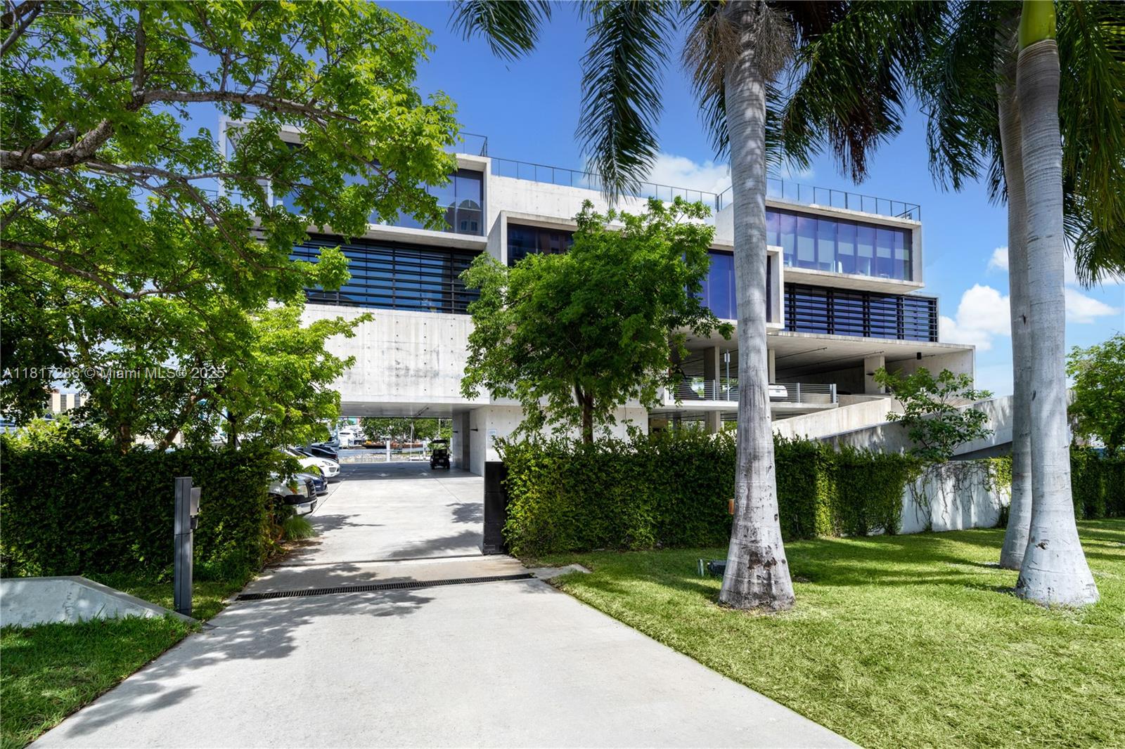 528 NW 7th Ave