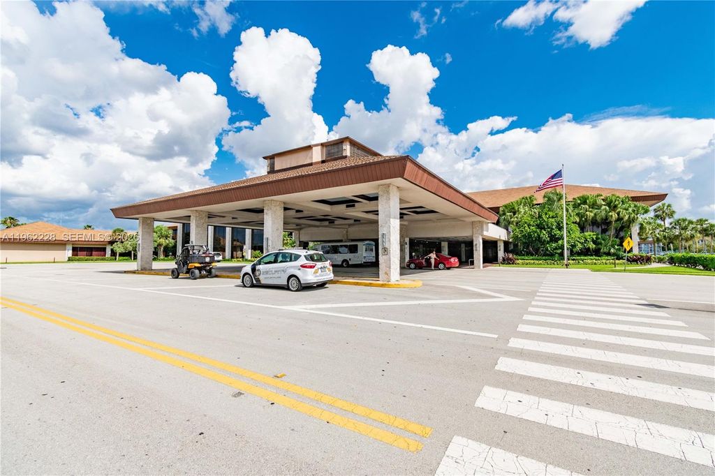 Photo of 12550 SW 15th St #302E, Pembroke Pines, FL 33027 (MLS # A11962228)