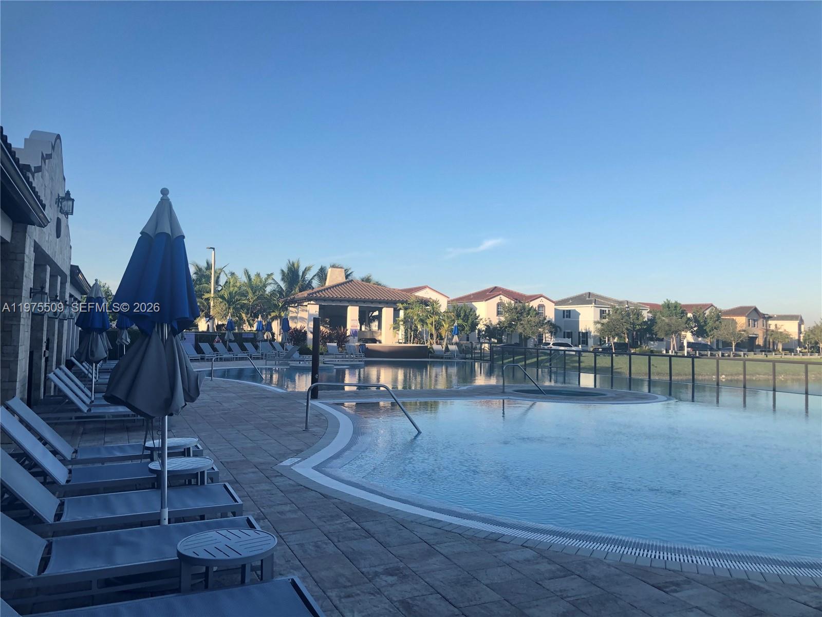 KENDALL COMMONS TOWNHOMES - Residential Lease