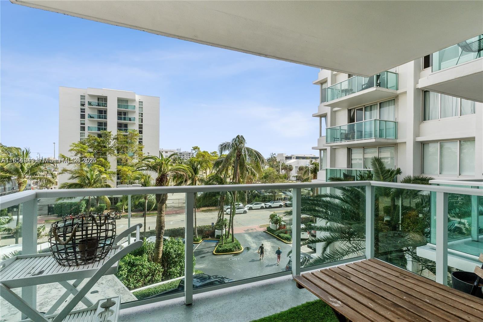 1000 West Ave 307