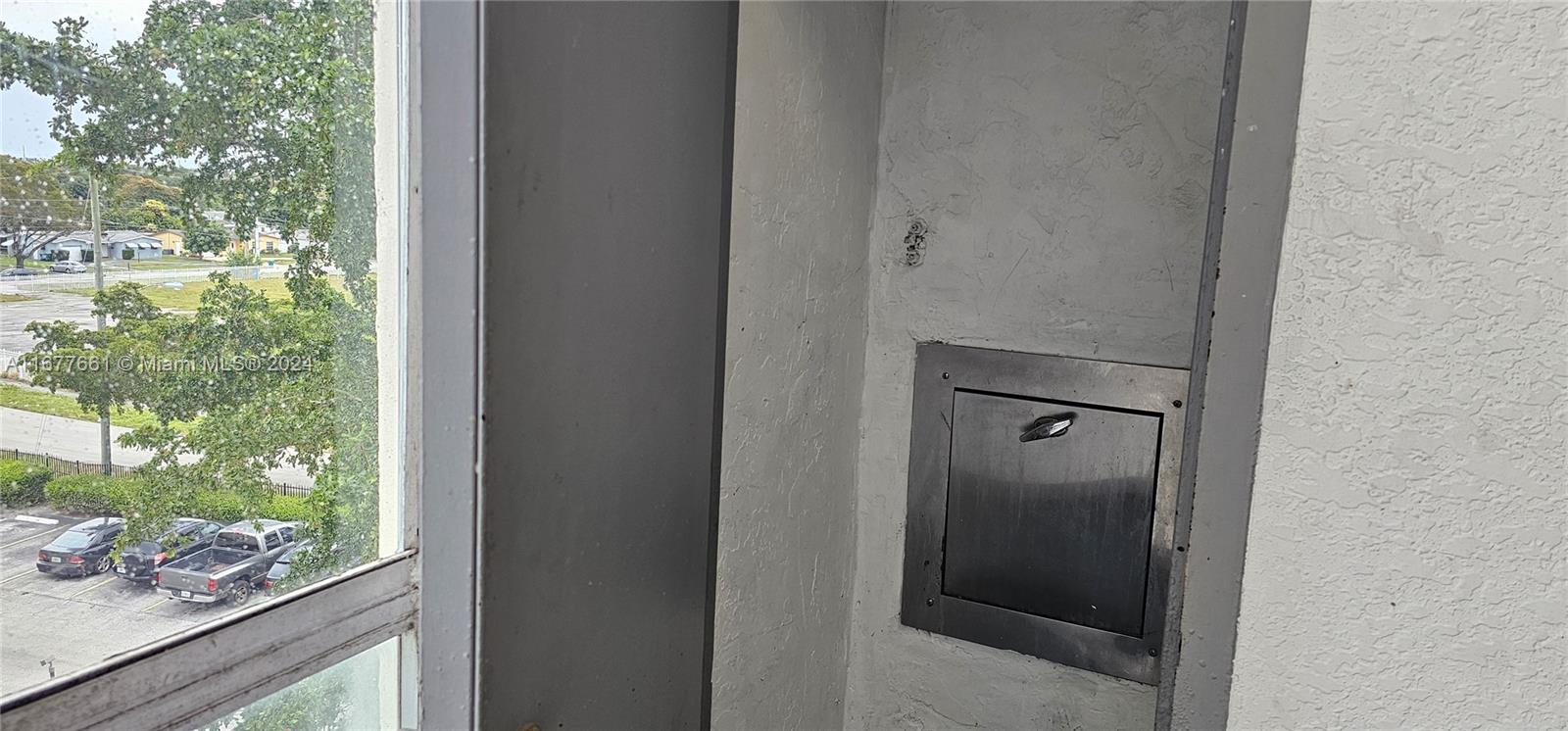 NEWPORT AT LAUDERHILL CON - Residential