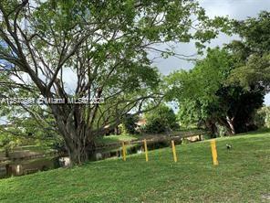 NEWPORT AT LAUDERHILL CON - Residential