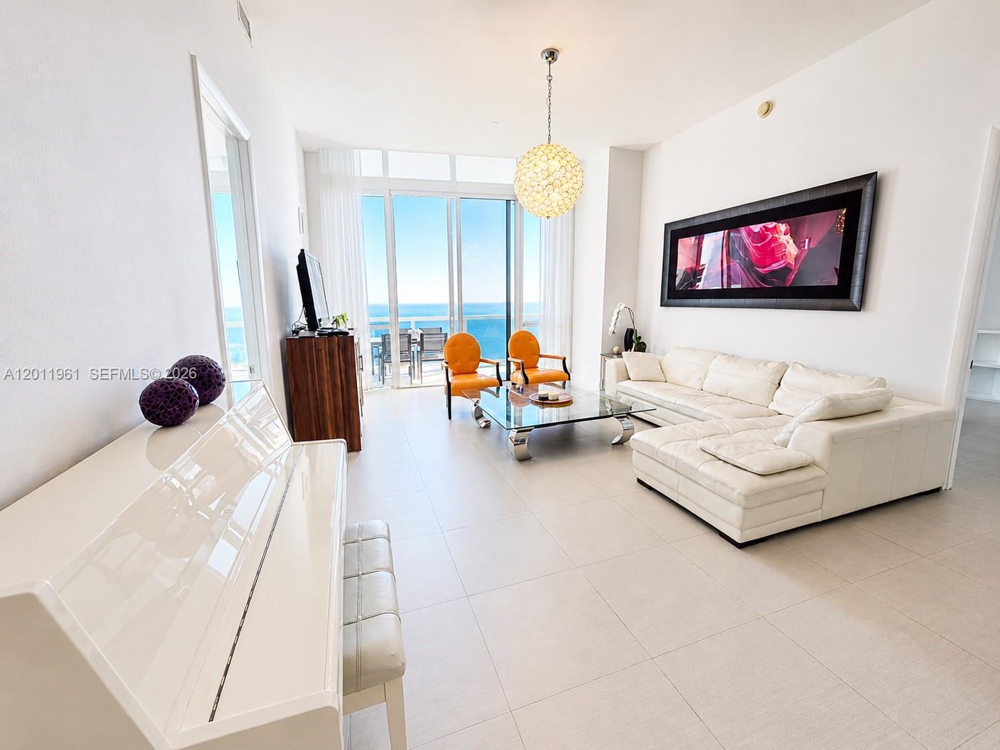 15901 Collins Ave 4303