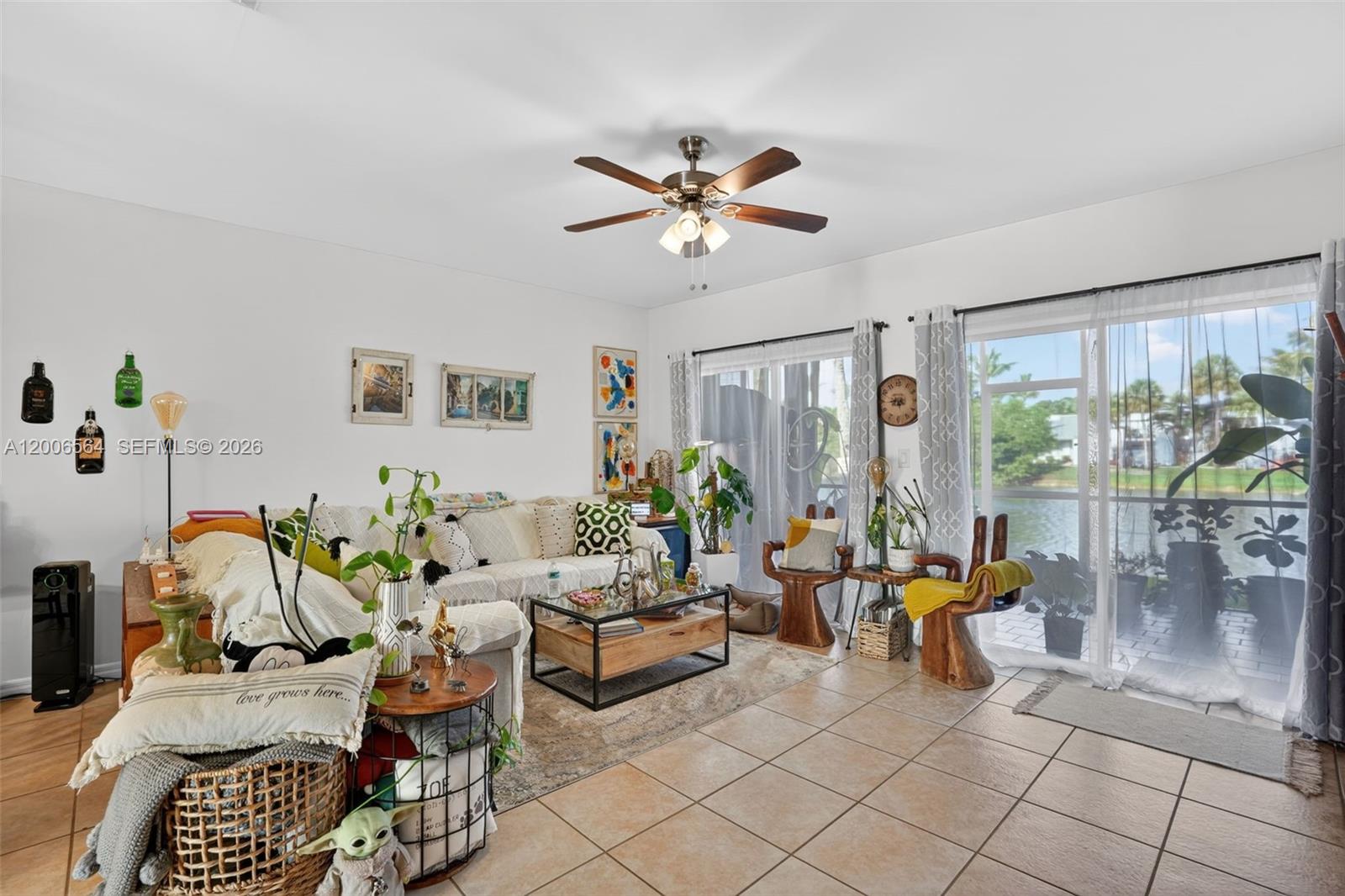 CENTRE COURT CONDO - Residential