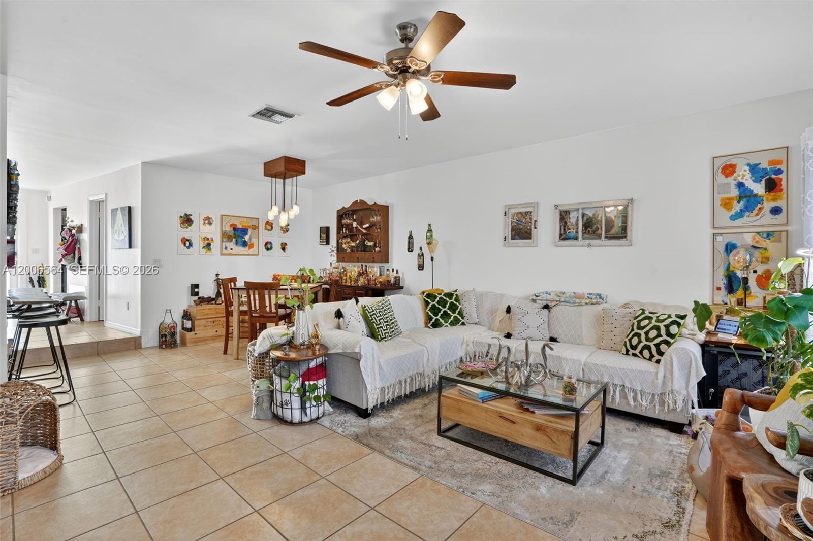 CENTRE COURT CONDO - Residential