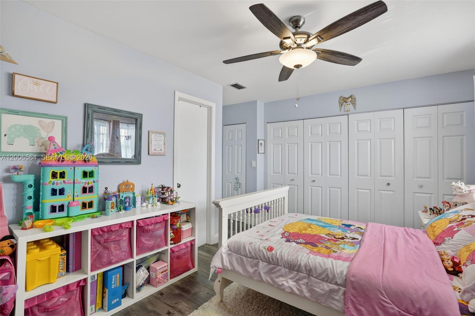 CENTRE COURT CONDO - Residential