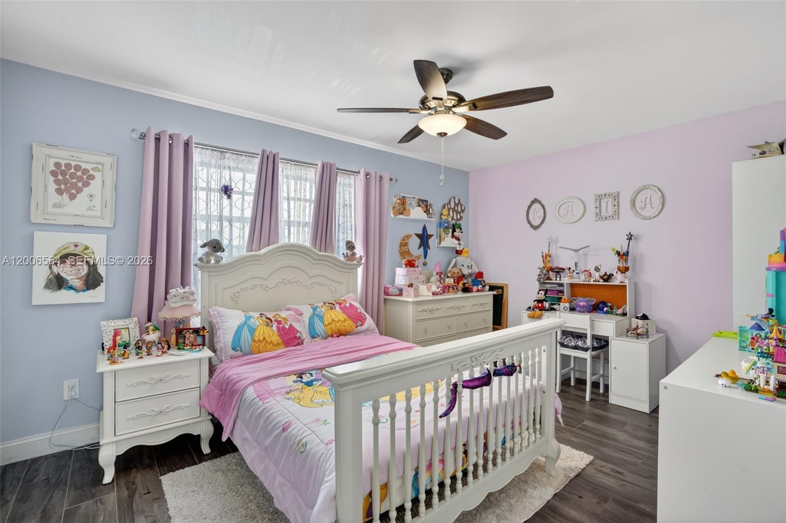 CENTRE COURT CONDO - Residential