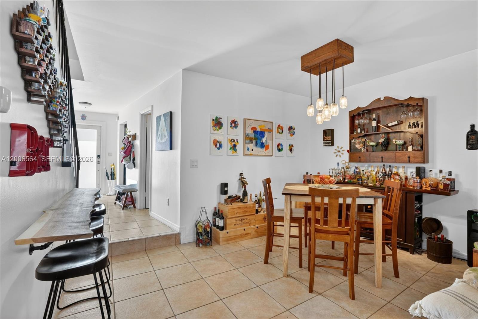 CENTRE COURT CONDO - Residential