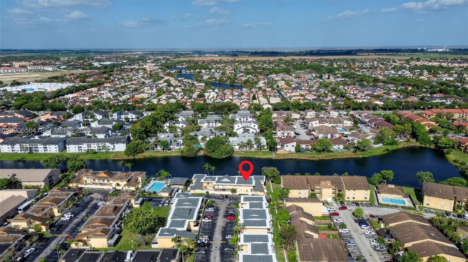 CENTRE COURT CONDO - Residential