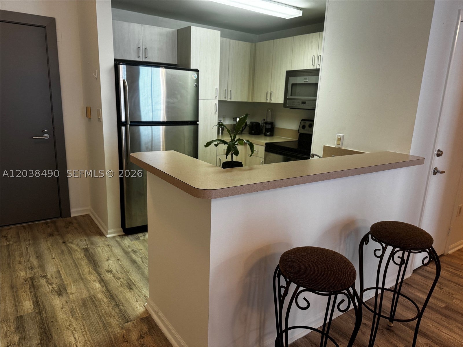 185 SE 14th Ter 1812