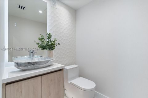 Tiny photo for 1418 NE 6th St, Fort Lauderdale, FL 33304 (MLS # A12055694)
