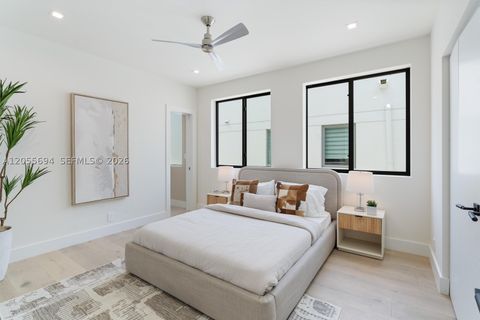 Tiny photo for 1418 NE 6th St, Fort Lauderdale, FL 33304 (MLS # A12055694)