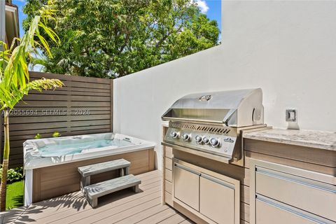 Tiny photo for 1418 NE 6th St, Fort Lauderdale, FL 33304 (MLS # A12055694)