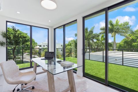 Tiny photo for 1418 NE 6th St, Fort Lauderdale, FL 33304 (MLS # A12055694)