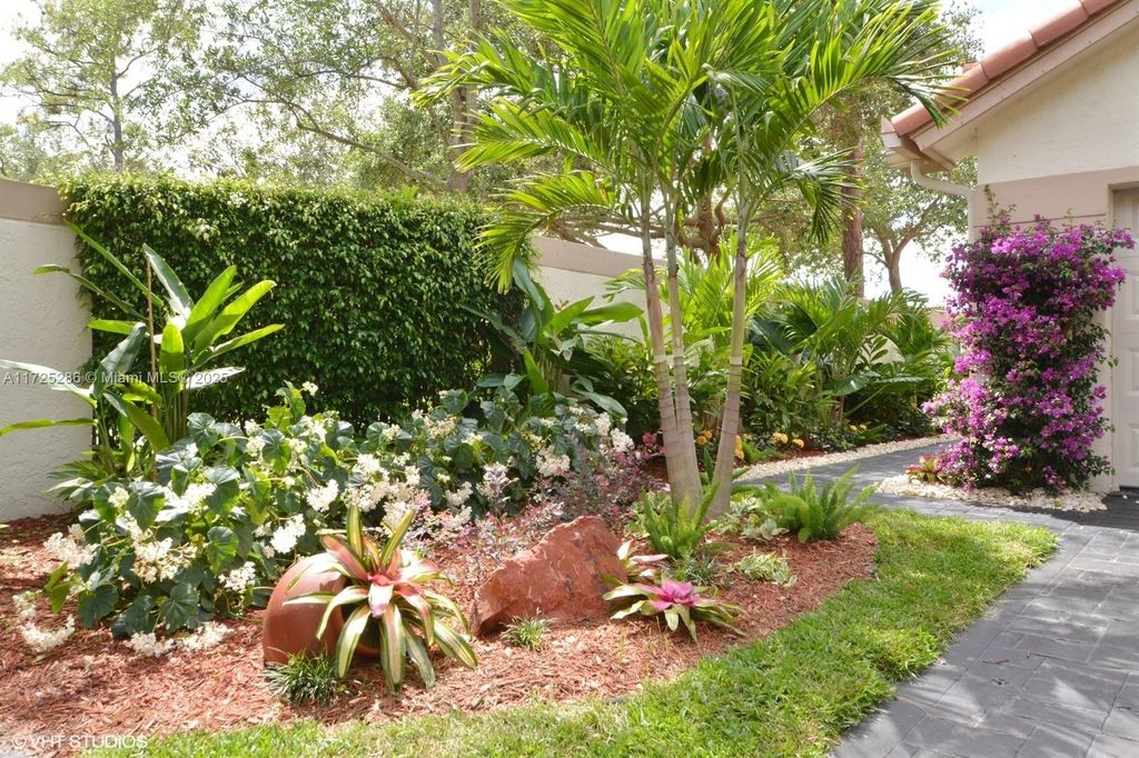 Photo of 5148 Majorca Club Dr, Boca Raton, FL 33486 (MLS # A11725286)