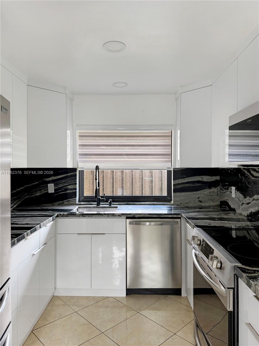 VILLA HOMES AT THE MOORS - Residential