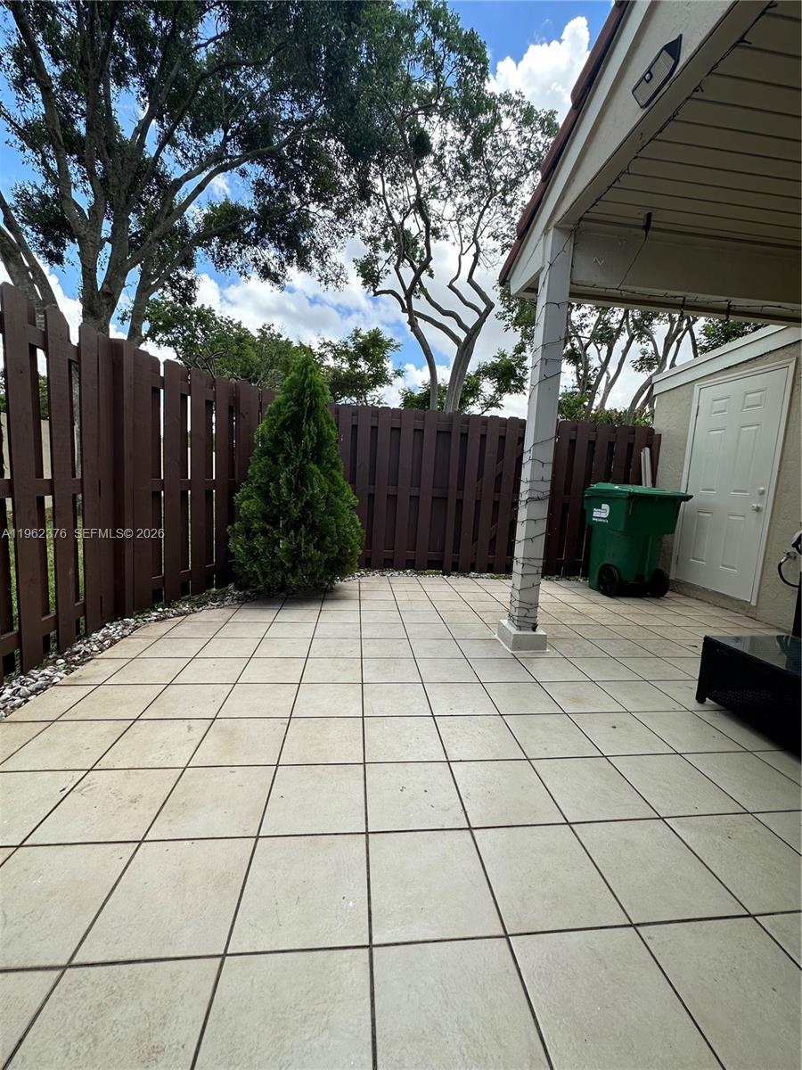 VILLA HOMES AT THE MOORS - Residential