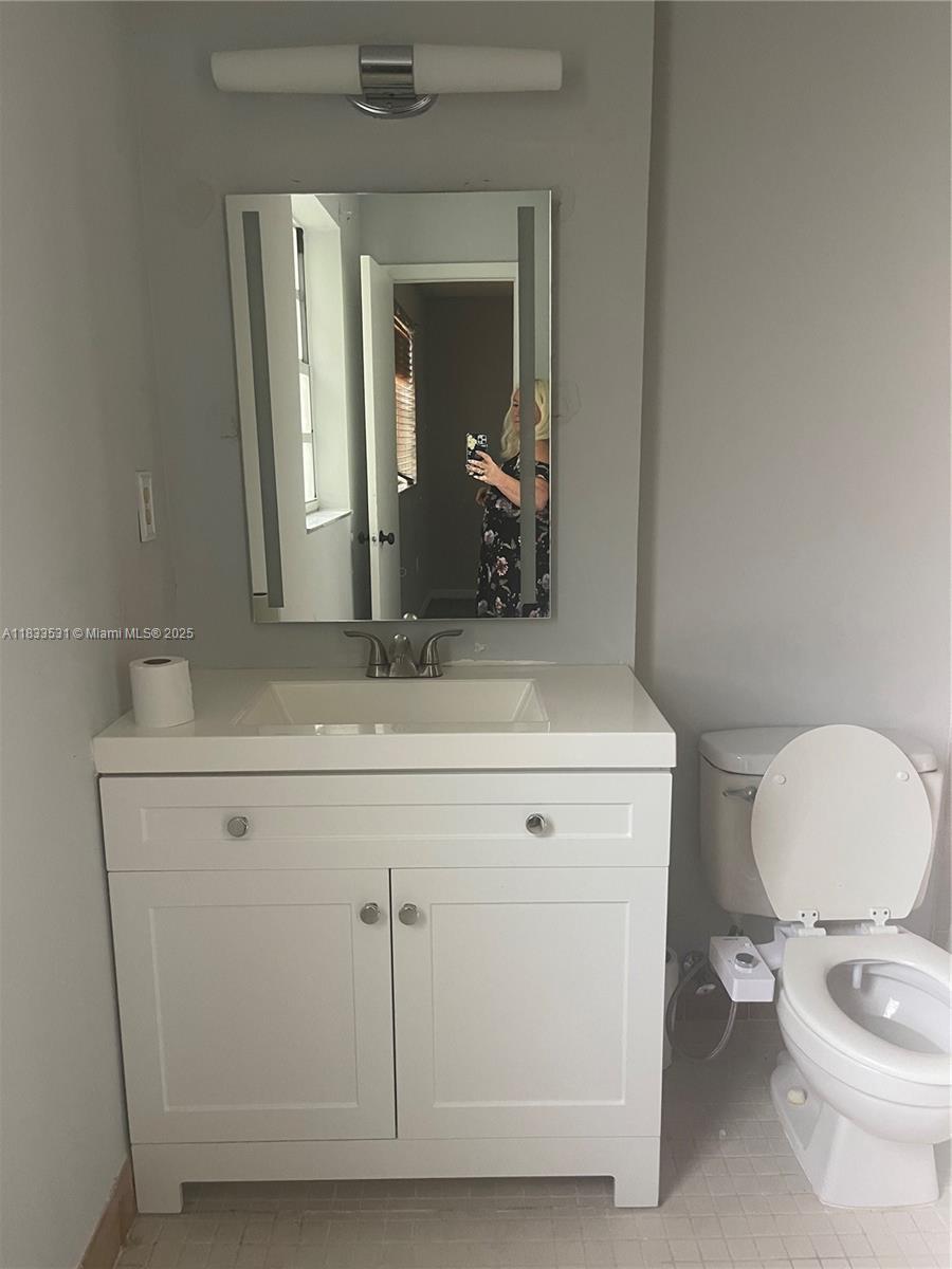 FLAMINGO GARDENS PHASE FO - Residential Lease