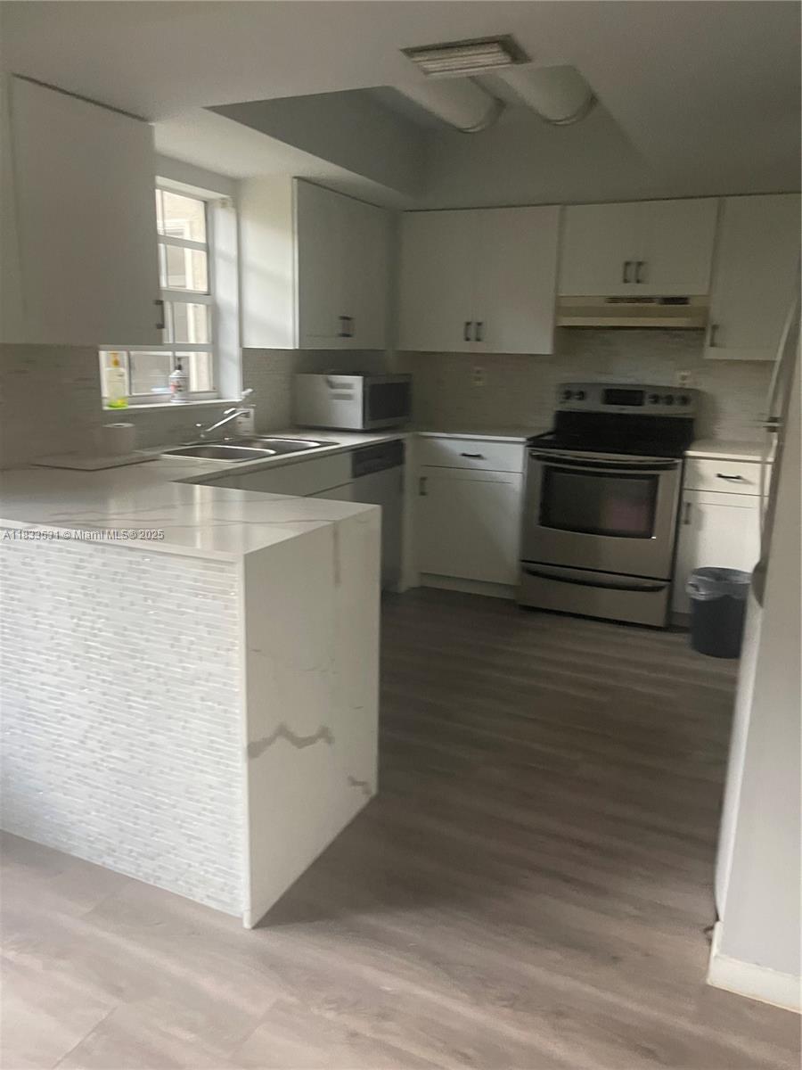 12390 SW 51st Pl 12390