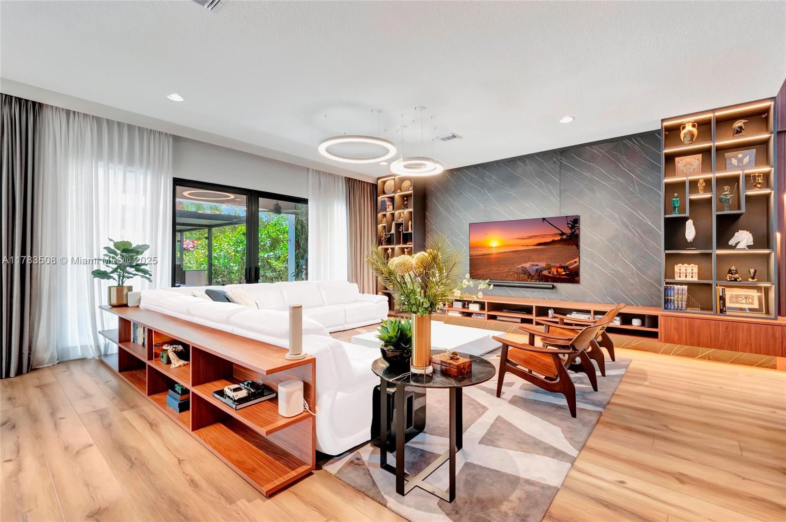 8608 Torrey Isles Ter