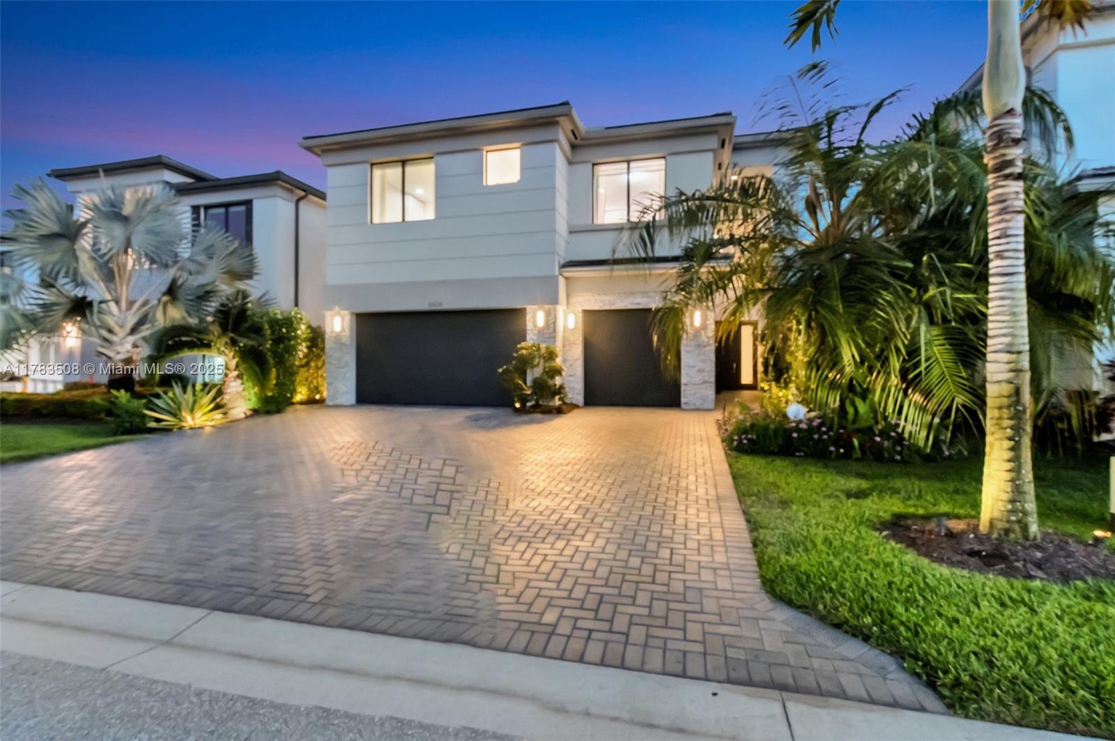 8608 Torrey Isles Ter