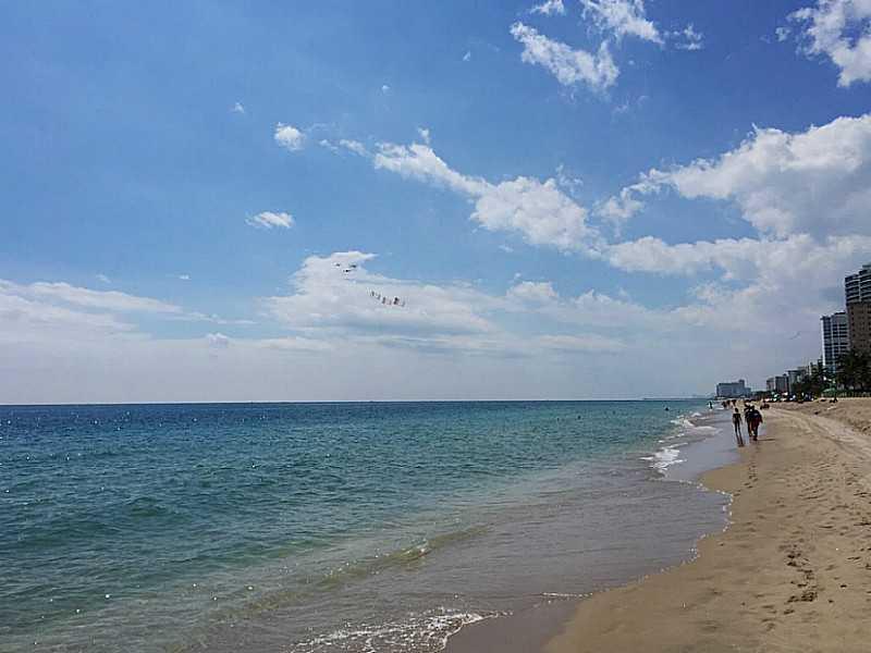 RIO ESPANA CONDO - Residential Lease