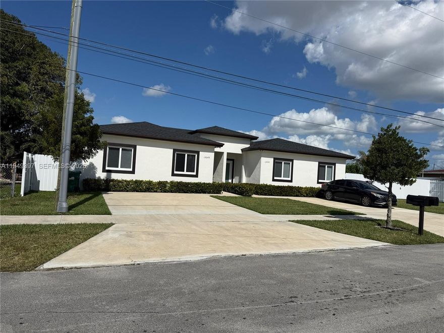 Amassing duplex, newer construction of 2024 fully rented. Two Units, each with 4 bedrooms 2 bathrooms rented for 3700 per month each unit. The displayed interior pictures are not the actual picture of the property units but is the same model of this property units. Hurry won't last. Call now!