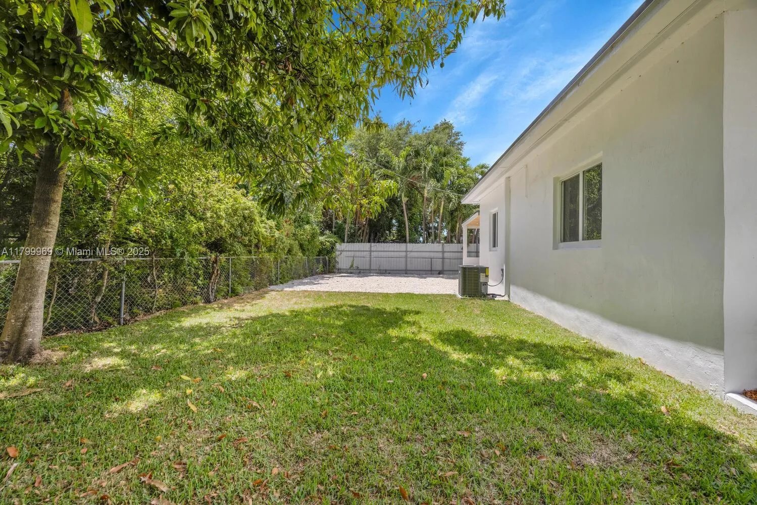 Miami, Florida 33134, United States, 4 Bedrooms Bedrooms, ,2 BathroomsBathrooms,Residential,Active,128660