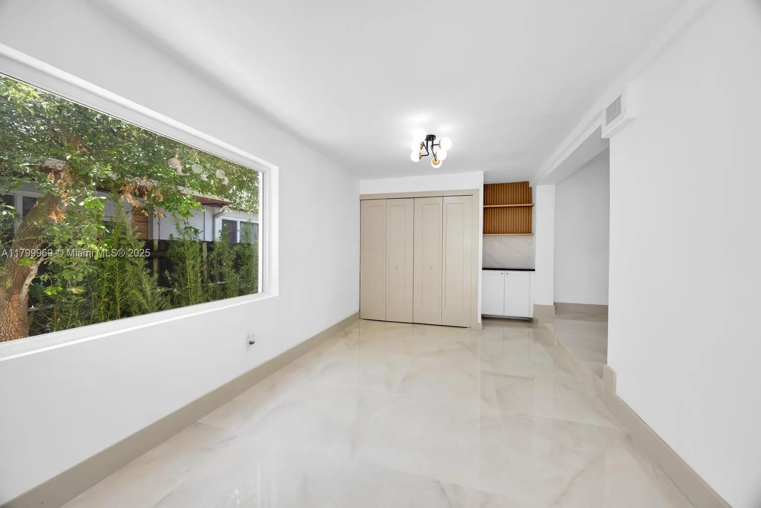 Miami, Florida 33134, United States, 4 Bedrooms Bedrooms, ,2 BathroomsBathrooms,Residential,Active,128660