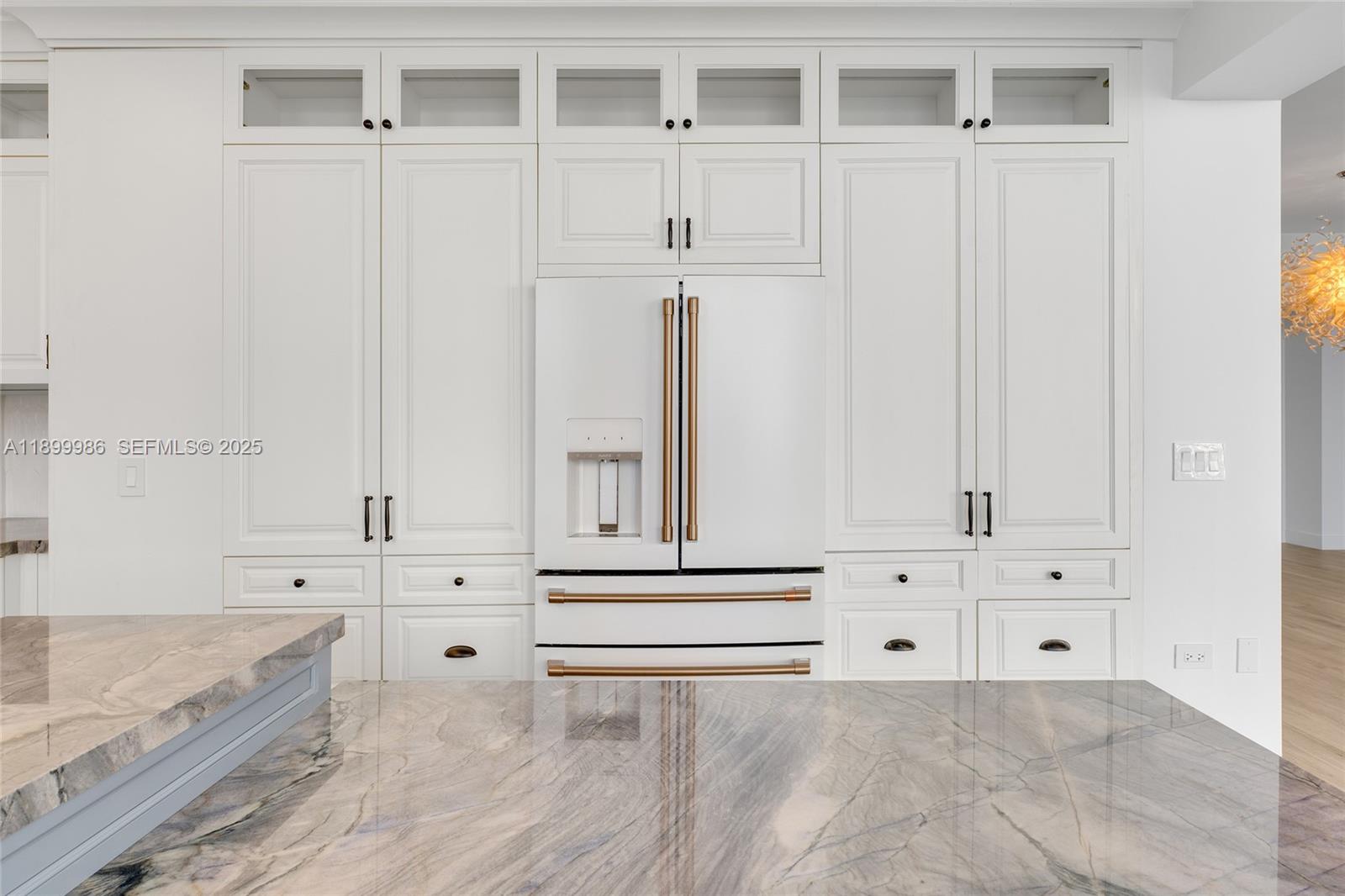 BRICKELL KEY - Residential