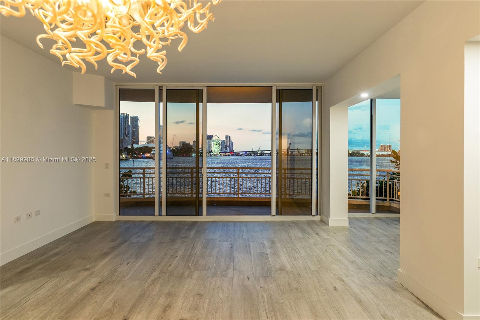 BRICKELL KEY - Residential