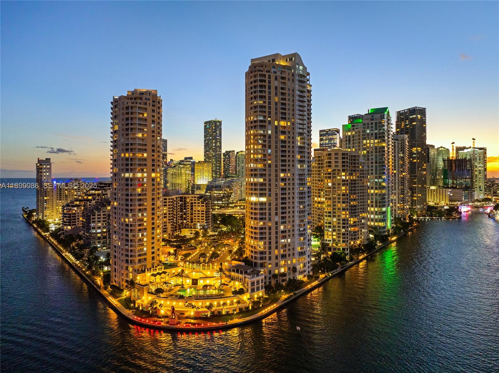BRICKELL KEY - Residential