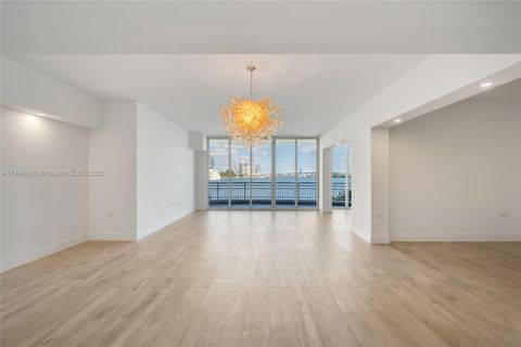 848 Brickell Key Dr 204 Miami FL 33131