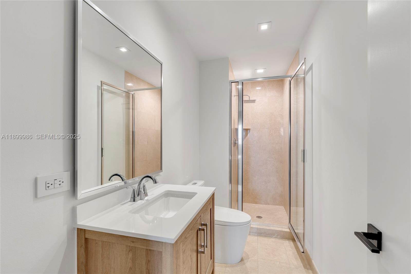 BRICKELL KEY - Residential