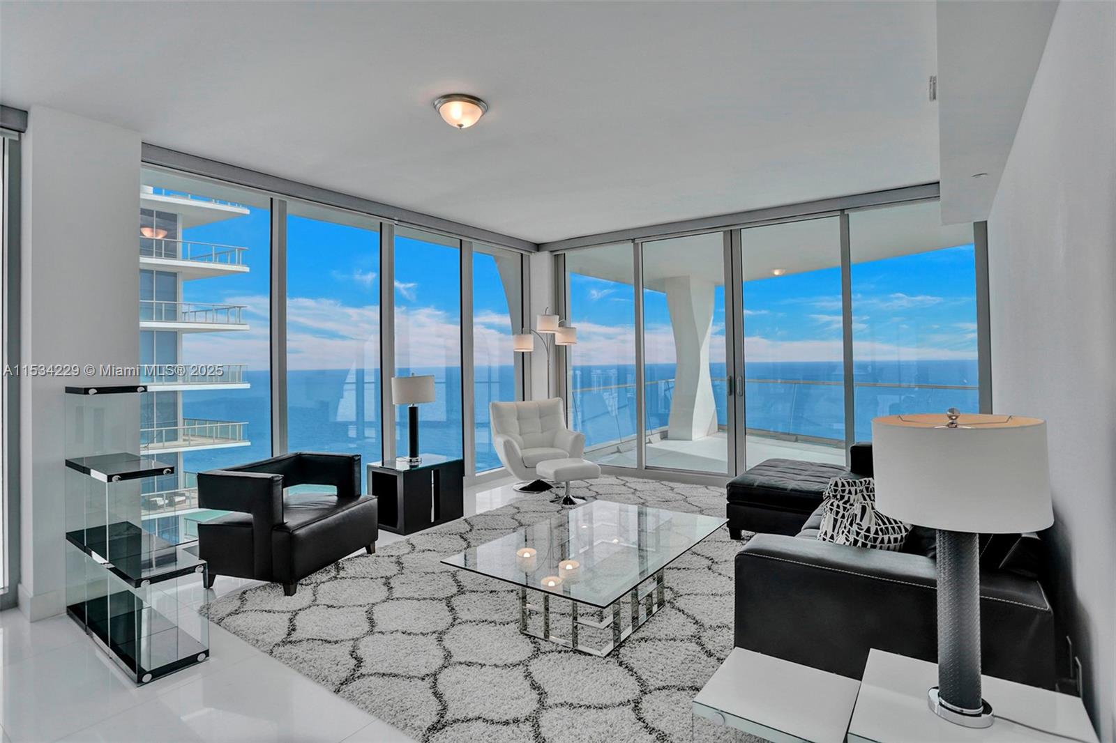 16901 Collins Ave 3905, Sunny Isles Beach, Miami-Dade County, Florida - 4 Bedrooms  
6 Bathrooms - 