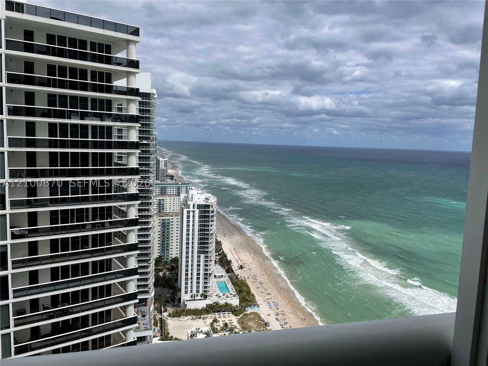 1830 N Ocean Dr 4109