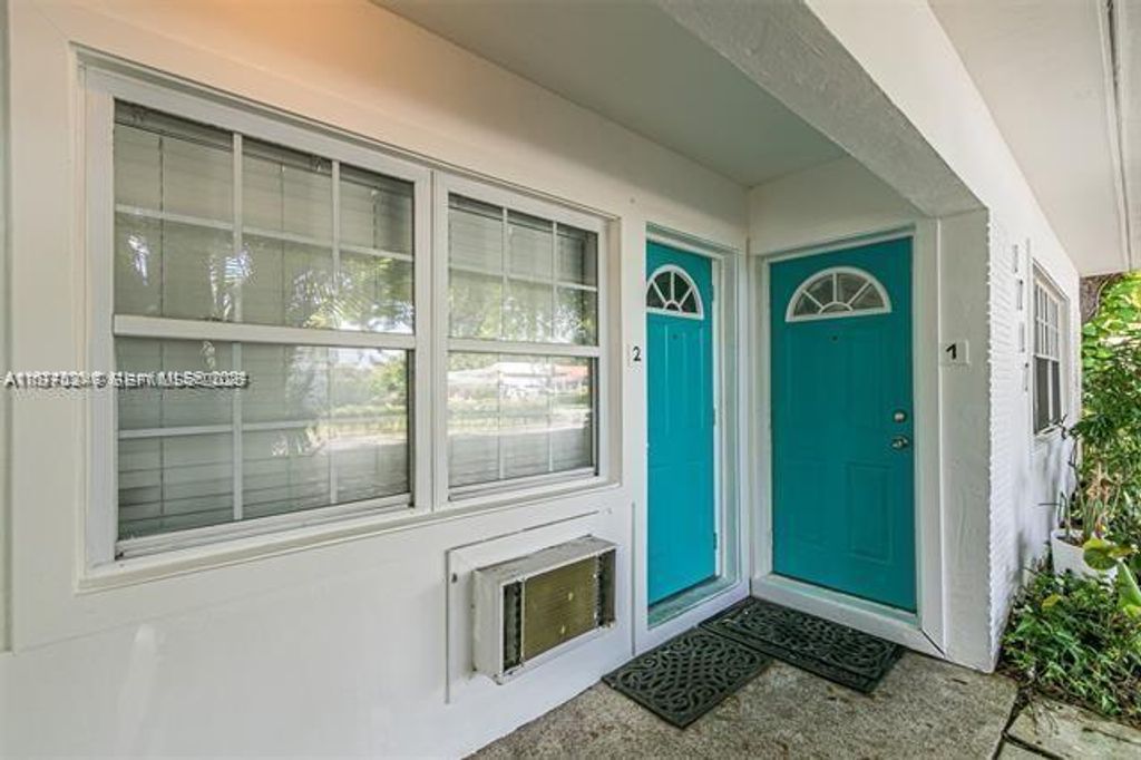 Photo of 1717 NE 12th St #2, Fort Lauderdale, FL 33304 (MLS # A11970347)