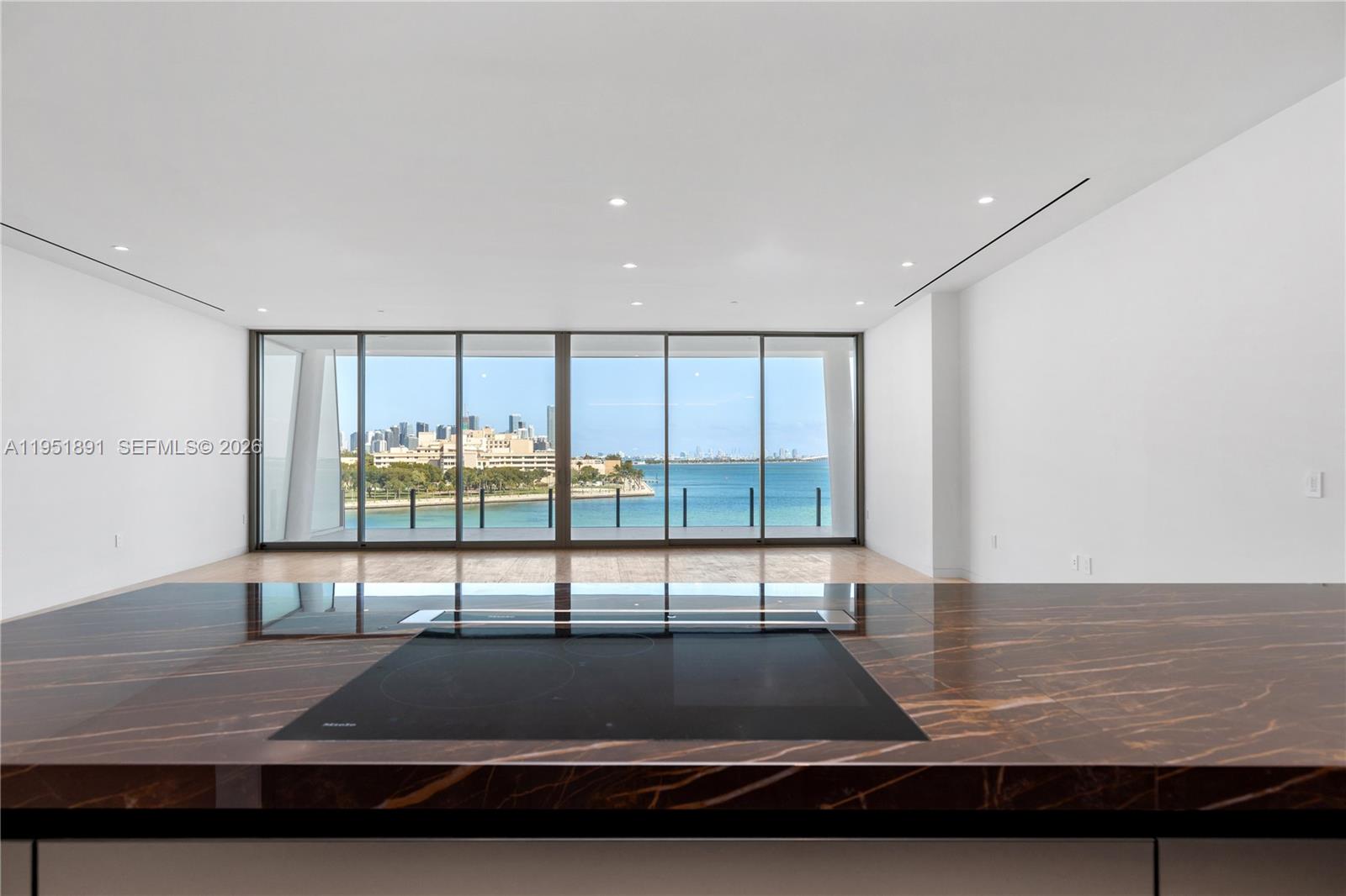 Vita Grove Isle - Residential