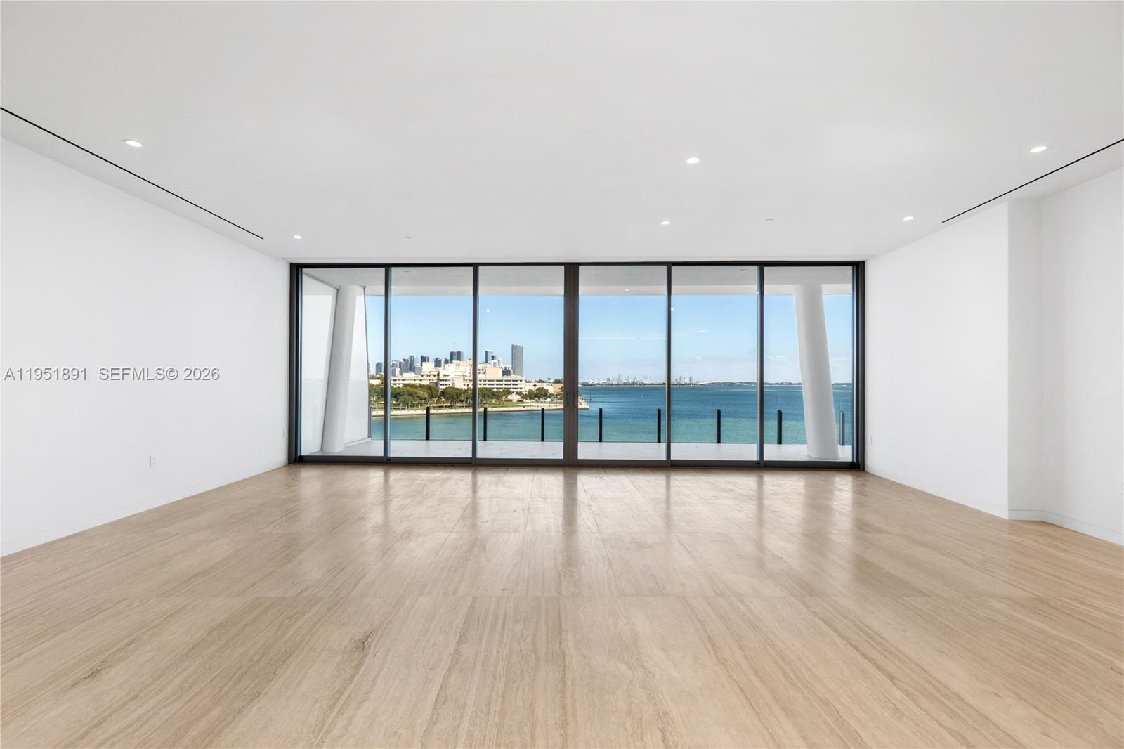 Vita Grove Isle - Residential