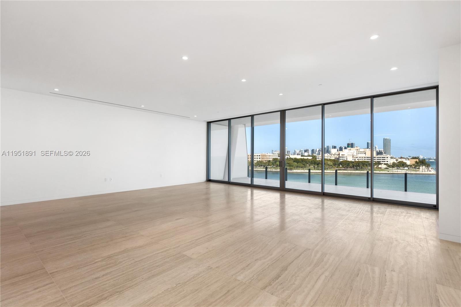 Vita Grove Isle - Residential