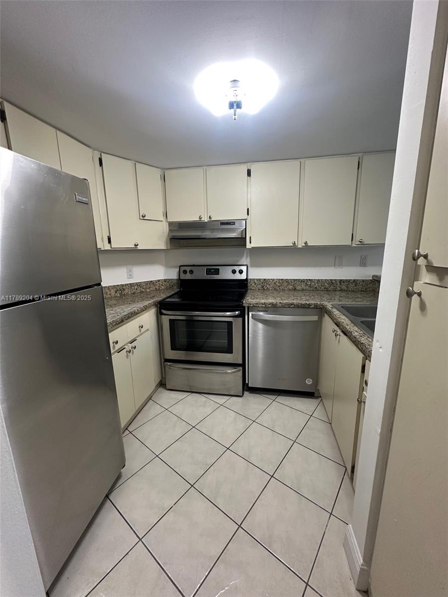 7165 NW 186th St A103