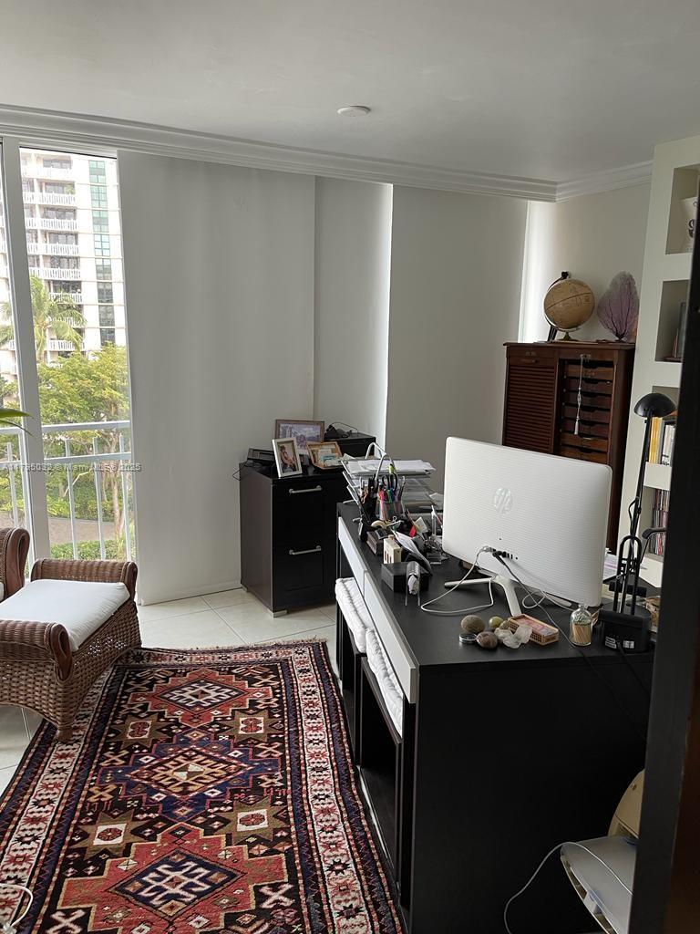 MAR-AZUL CONDO - Residential Lease