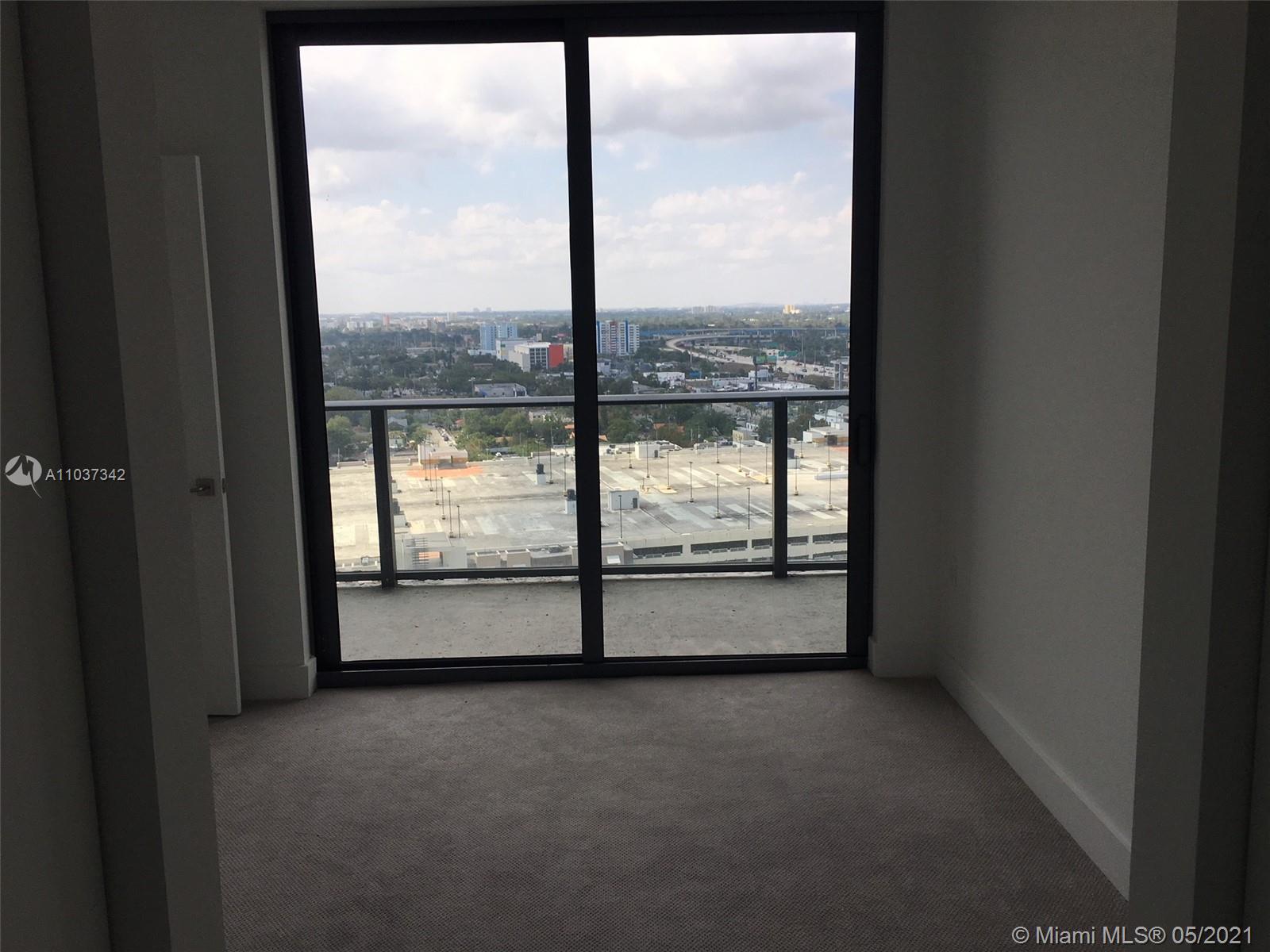 HYDE MIDTOWN - Residential Lease